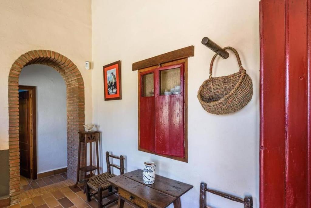 ラ・プエブラ・デ・ロス・インファンテス Casa Cortijo En Dehesa Sierra Leonヴィラ エクステリア 写真