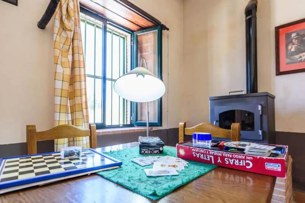 ラ・プエブラ・デ・ロス・インファンテス Casa Cortijo En Dehesa Sierra Leonヴィラ エクステリア 写真